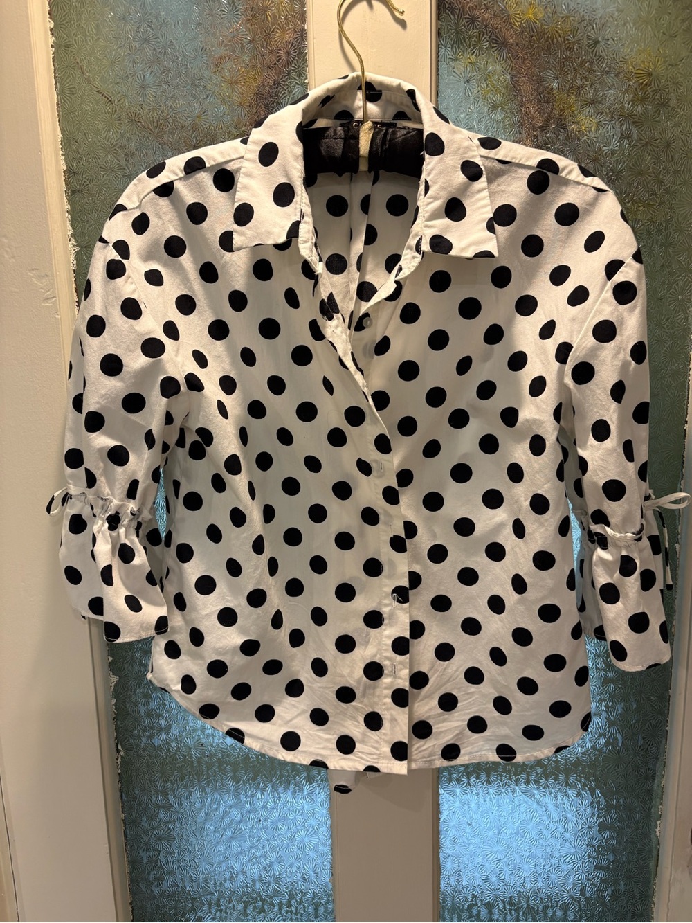 Polka Dot Button-Up Blouse - White & Black Curve Appeal S 💯 Cotton